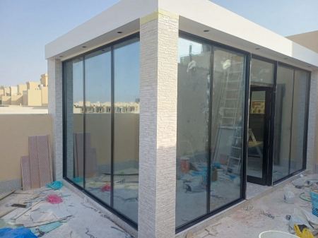 أعمال تركيب الساندوتش بانل بأعلى جودة وعزل حراري بالرياض